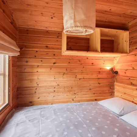 Holiday home Pinetree Blue